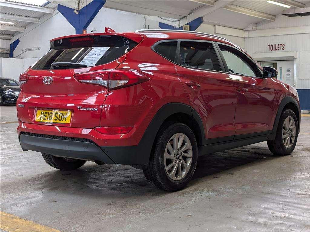 <p>2018 HYUNDAI TUCSON SE NAV B-DRIVE 2WD</p>