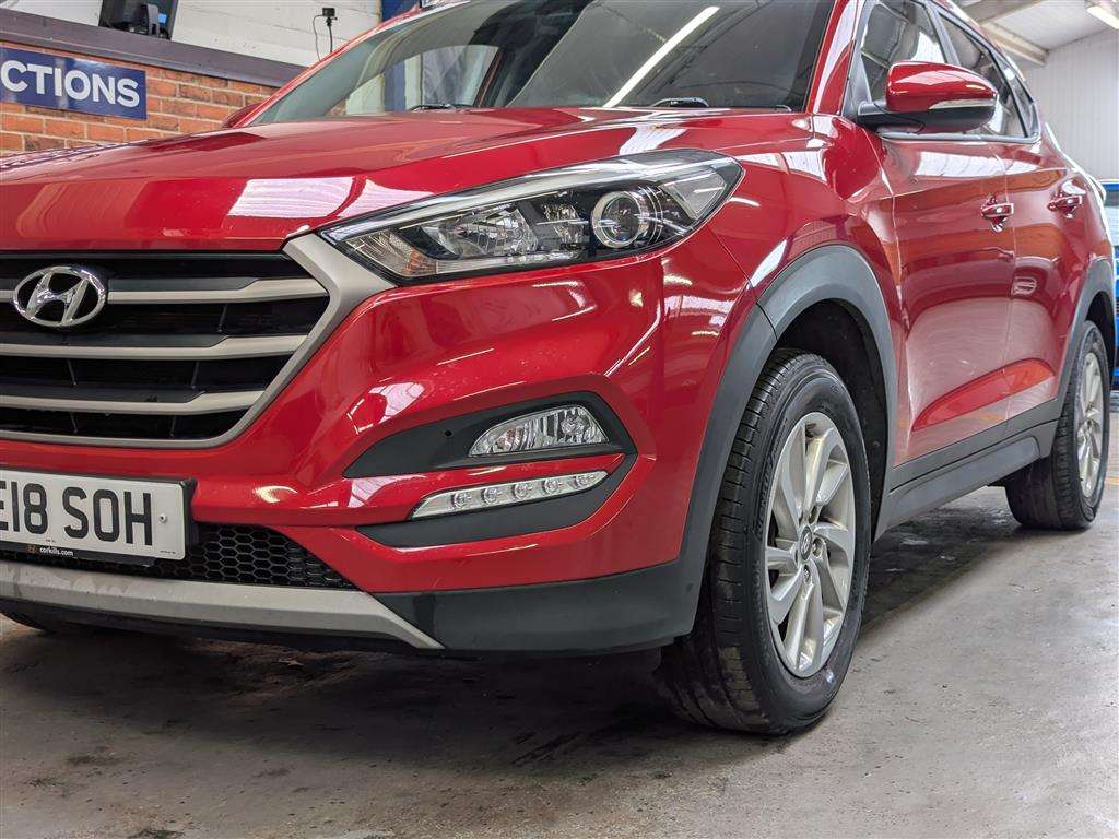 <p>2018 HYUNDAI TUCSON SE NAV B-DRIVE 2WD</p>