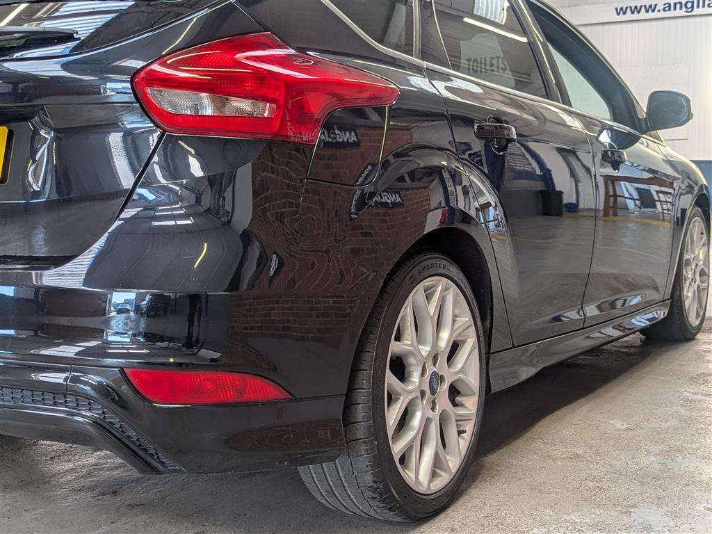 <p>2016 FORD FOCUS ZETEC S TDCI</p>