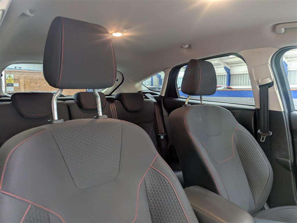 <p>2016 FORD FOCUS ZETEC S TDCI</p>