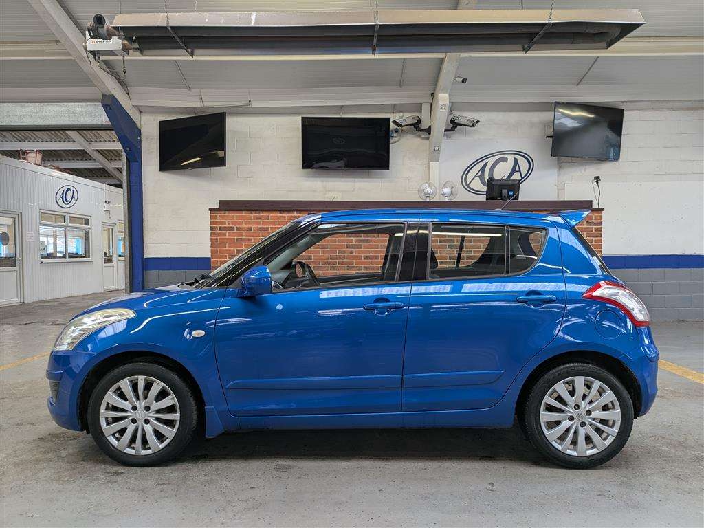 <p>2012 SUZUKI SWIFT SZ3</p>