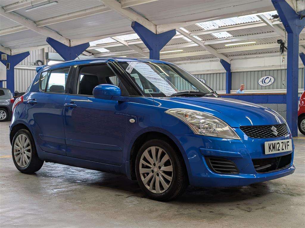<p>2012 SUZUKI SWIFT SZ3</p>