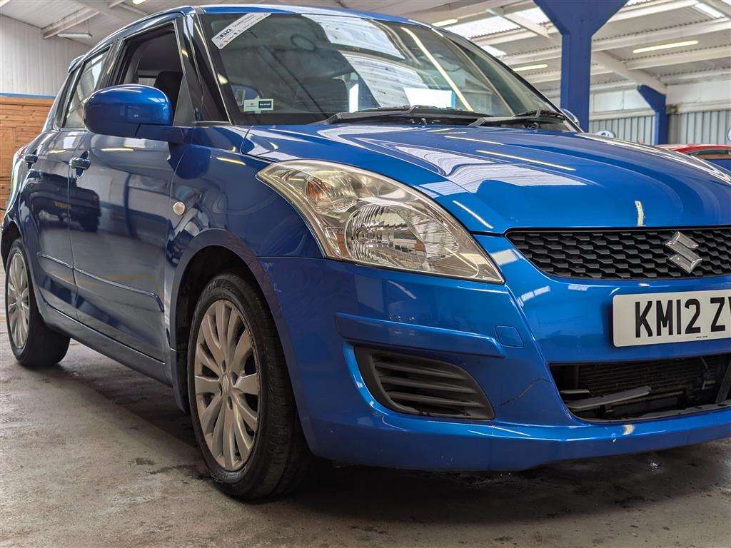 <p>2012 SUZUKI SWIFT SZ3</p>