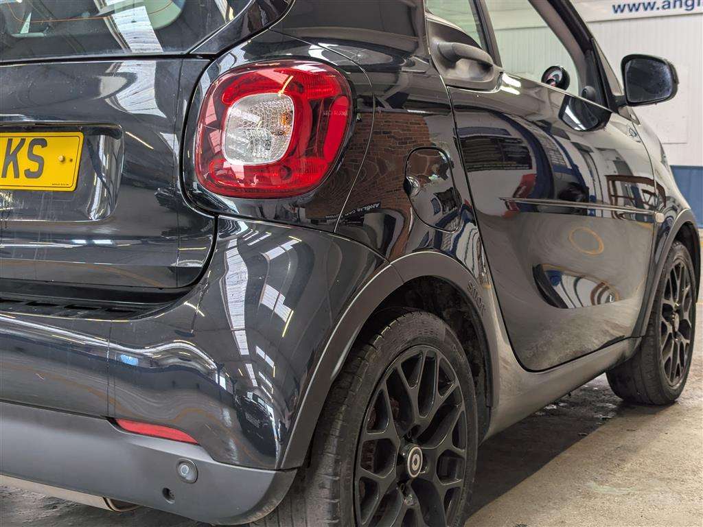 <p>2016 SMART FORTWO EDITION BLACK AUTO</p>