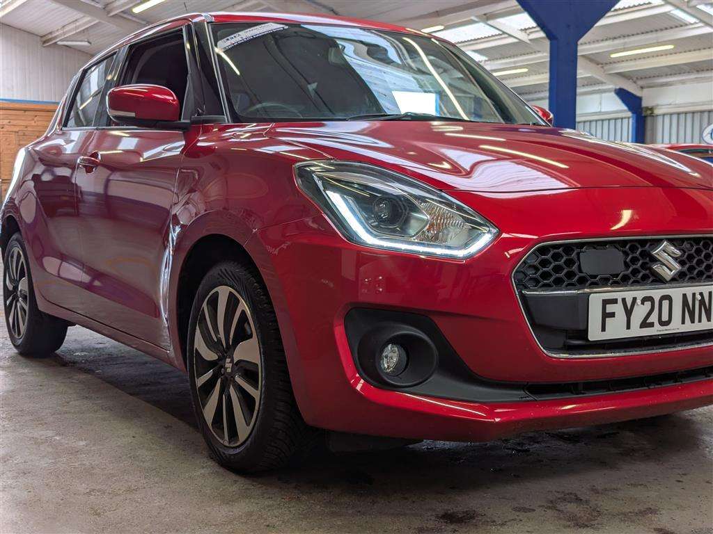 <p>2020 SUZUKI SWIFT SZ5 BOOSTERJET AUTO</p>