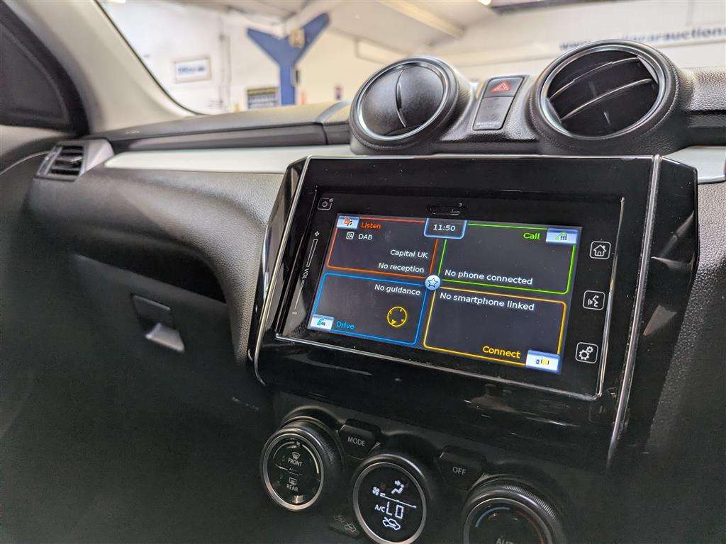 <p>2020 SUZUKI SWIFT SZ5 BOOSTERJET AUTO</p>