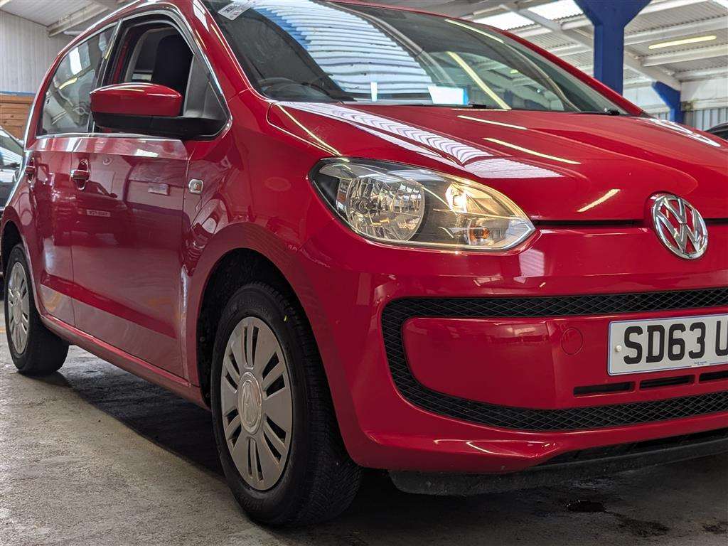 <p>2013 VOLKSWAGEN MOVE UP AUTO</p>