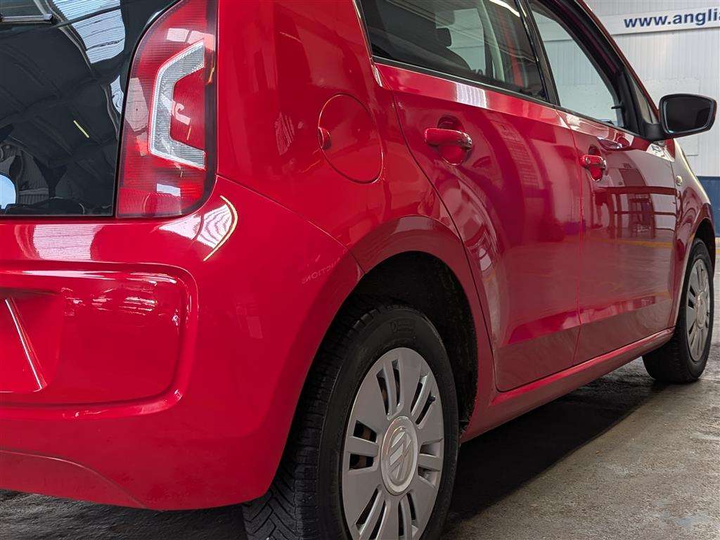 <p>2013 VOLKSWAGEN MOVE UP AUTO</p>