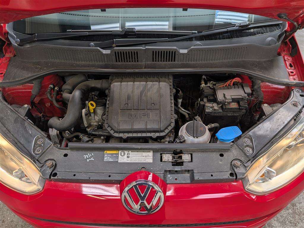 <p>2013 VOLKSWAGEN MOVE UP AUTO</p>