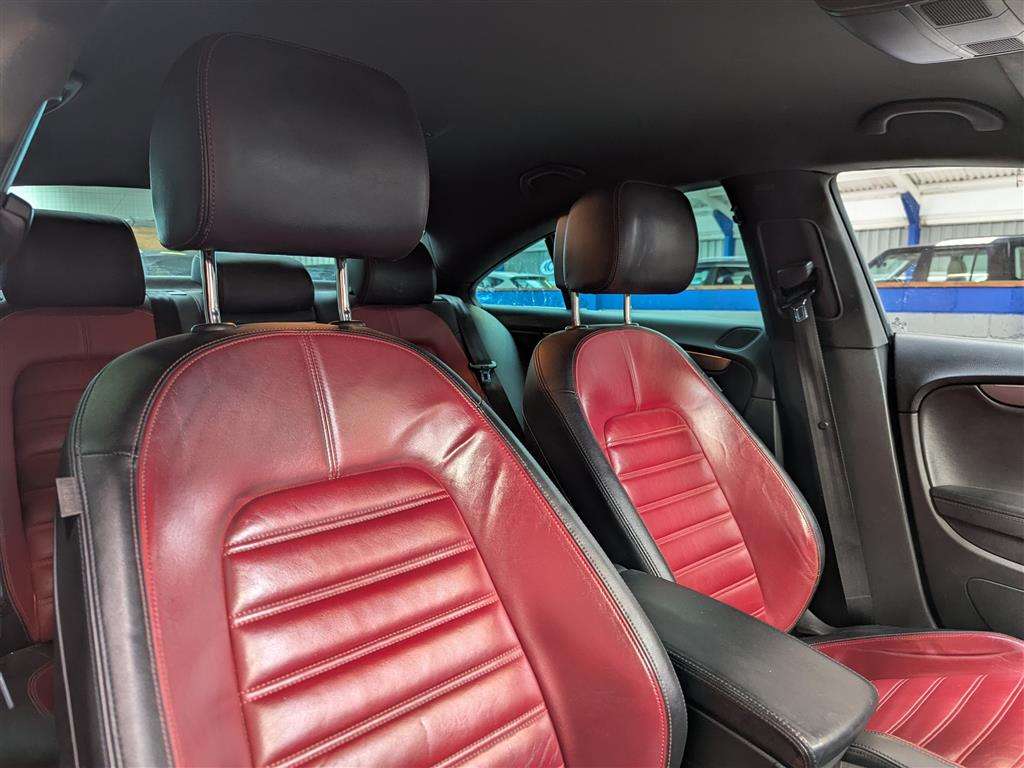 <p>2015 VOLKSWAGEN CC R LINE BLUEMOTION TECH</p>