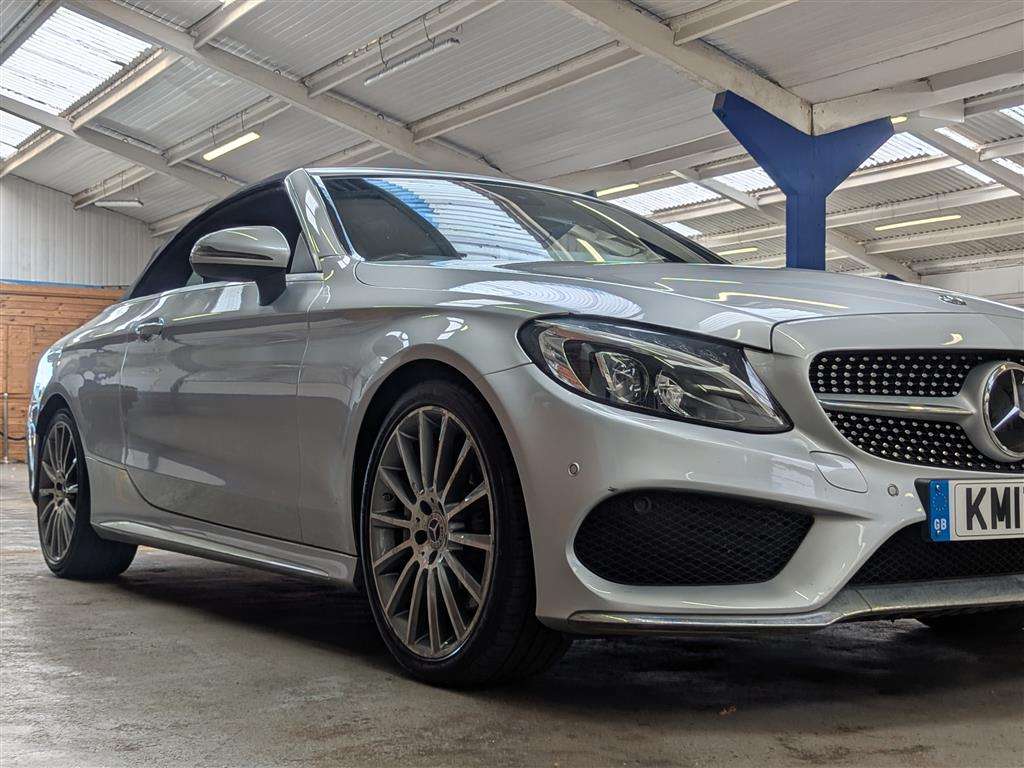 <p>2017 MERCEDES-BENZ C 250 AMG LINE PREMIUM +</p>