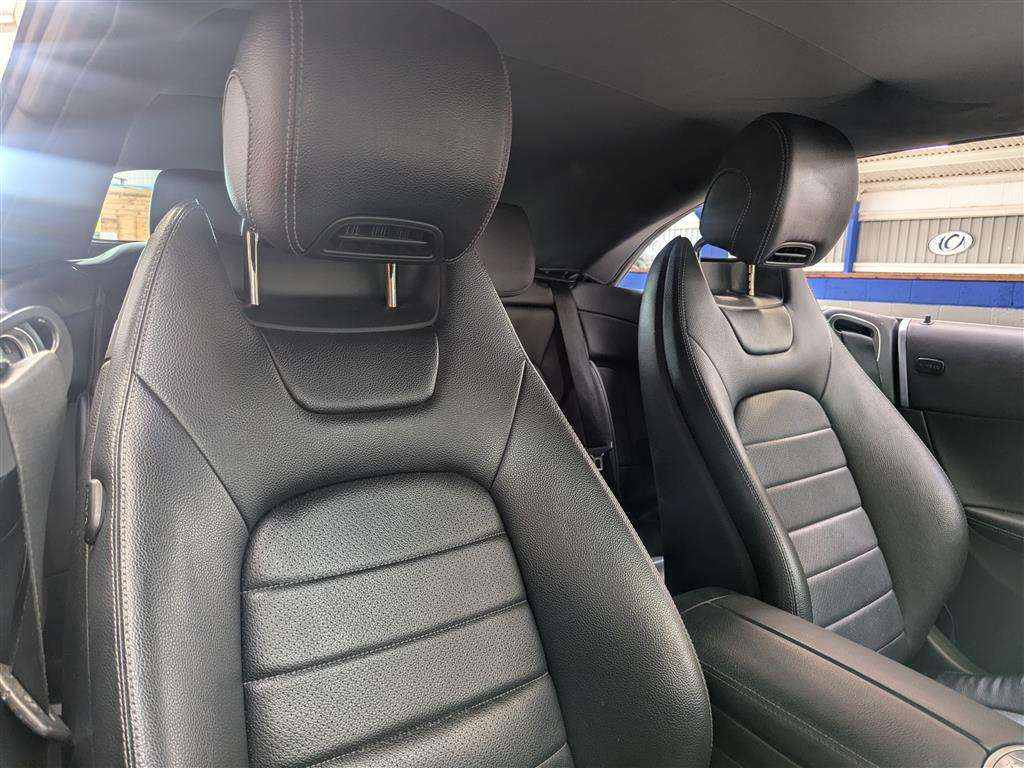 <p>2017 MERCEDES-BENZ C 250 AMG LINE PREMIUM +</p>