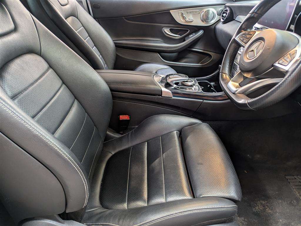 <p>2017 MERCEDES-BENZ C 250 AMG LINE PREMIUM +</p>