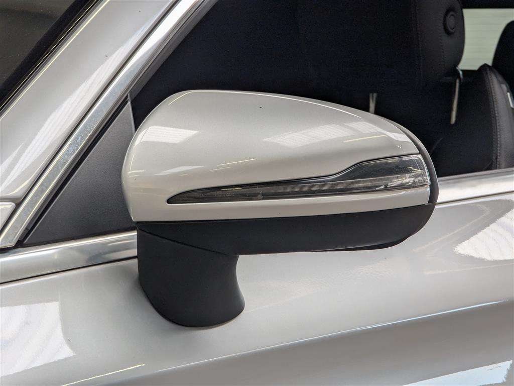 <p>2017 MERCEDES-BENZ C 250 AMG LINE PREMIUM +</p>
