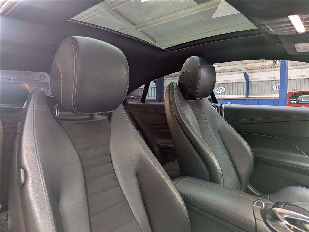 <p>2019 MERCEDES-BENZ E 220 D AMG LINE AUTO</p>