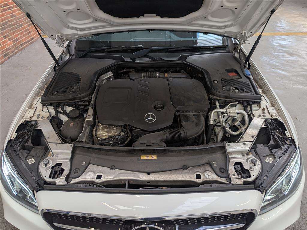 <p>2019 MERCEDES-BENZ E 220 D AMG LINE AUTO</p>