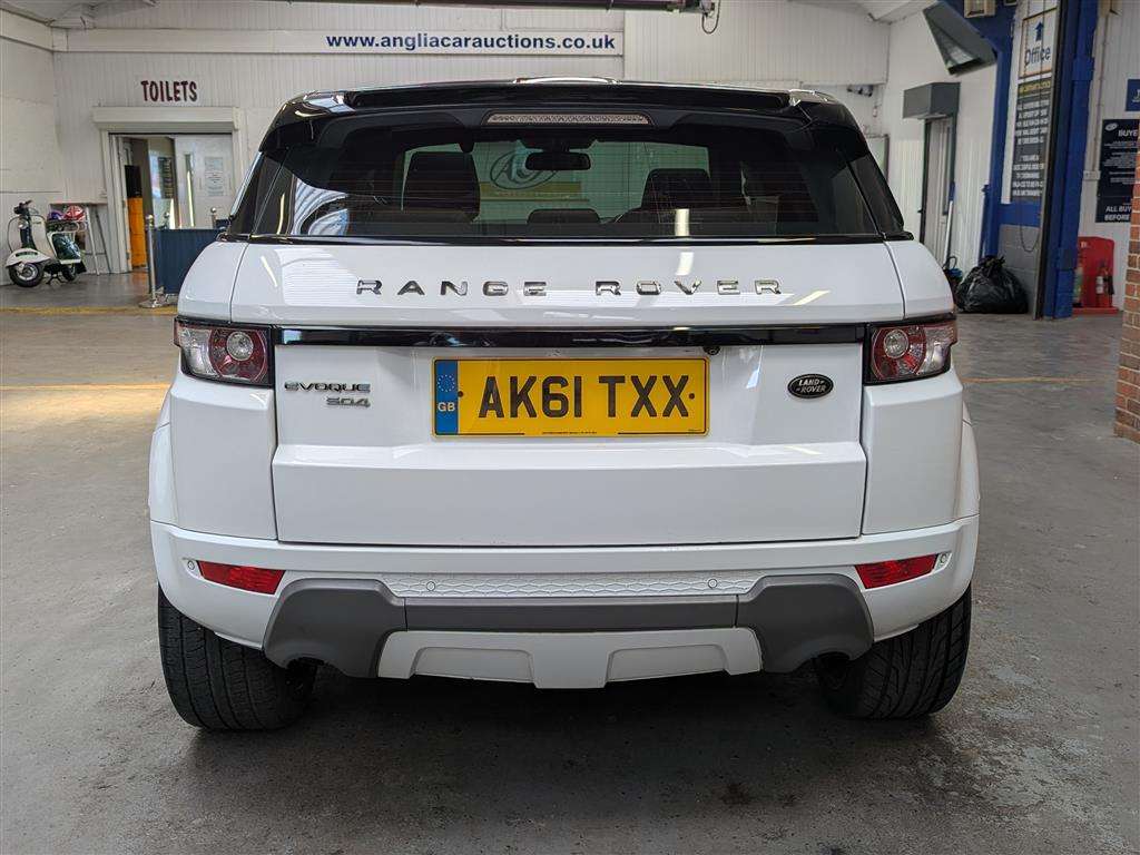 <p>2011 LAND ROVER RANGE ROVER EVOQUE D-LUX</p>