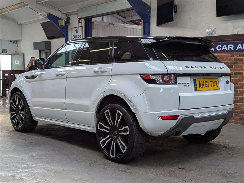 <p>2011 LAND ROVER RANGE ROVER EVOQUE D-LUX</p>
