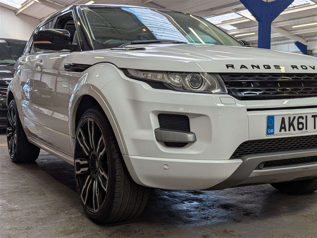 <p>2011 LAND ROVER RANGE ROVER EVOQUE D-LUX</p>