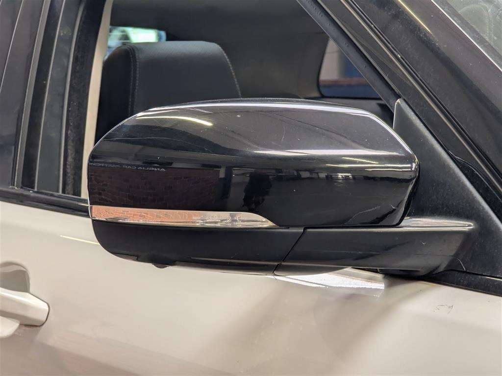 <p>2011 LAND ROVER RANGE ROVER EVOQUE D-LUX</p>