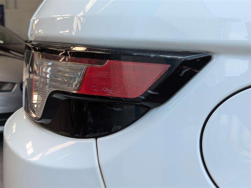 <p>2011 LAND ROVER RANGE ROVER EVOQUE D-LUX</p>