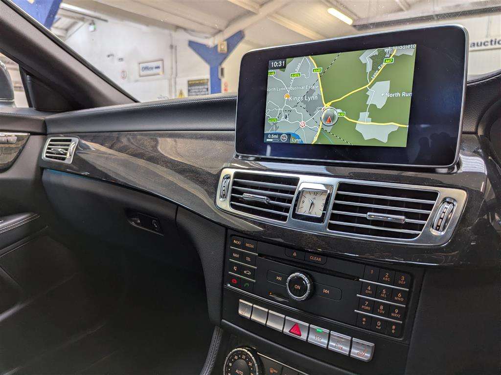 <p>2015 MERCEDES-BENZ CLS350 AMG LINE PREM BLUE</p>