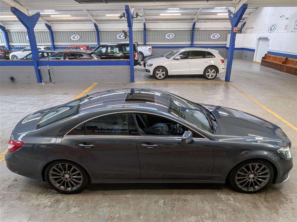 <p>2015 MERCEDES-BENZ CLS350 AMG LINE PREM BLUE</p>