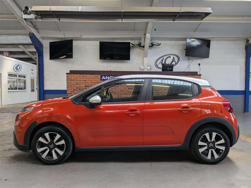 <p>2017 CITROEN C3 FEEL PURETECH</p>