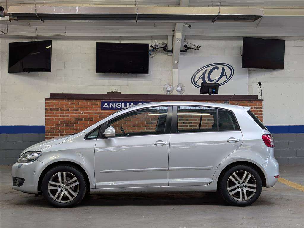 <p>2012 VOLKSWAGEN GOLF PLUS SE TDI 140</p>