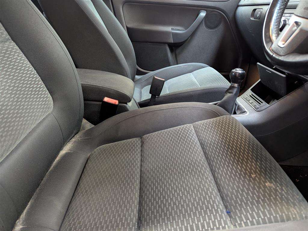 <p>2012 VOLKSWAGEN GOLF PLUS SE TDI 140</p>