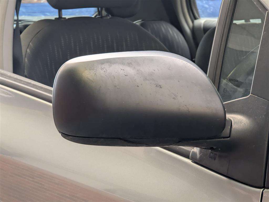 <p>2009 TOYOTA YARIS TR VVT-I S-A</p>