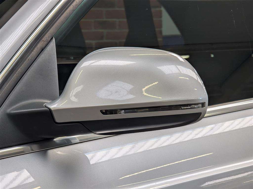 <p>2016 AUDI Q3 S LINE + TDI QUATTRO</p>