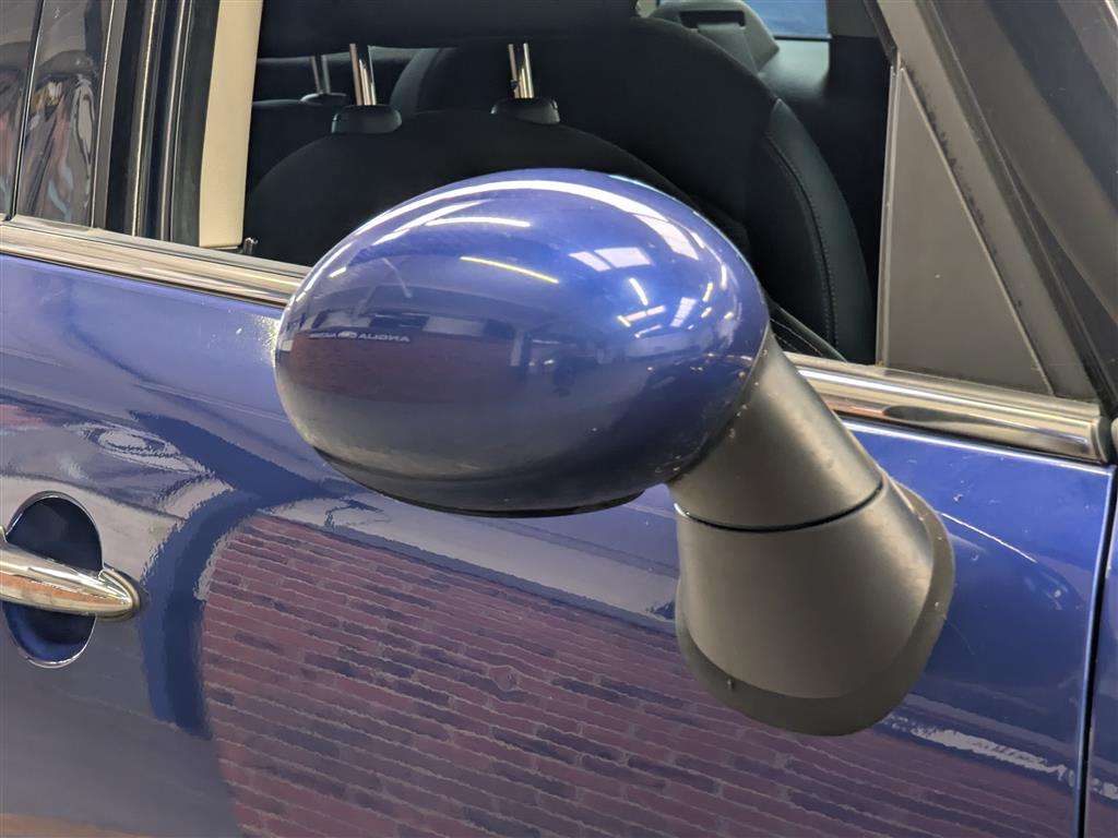 <p>2016 MINI COUNTRYMAN COOPER D</p>