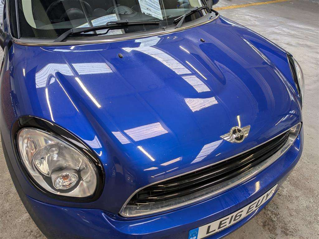 <p>2016 MINI COUNTRYMAN COOPER D</p>