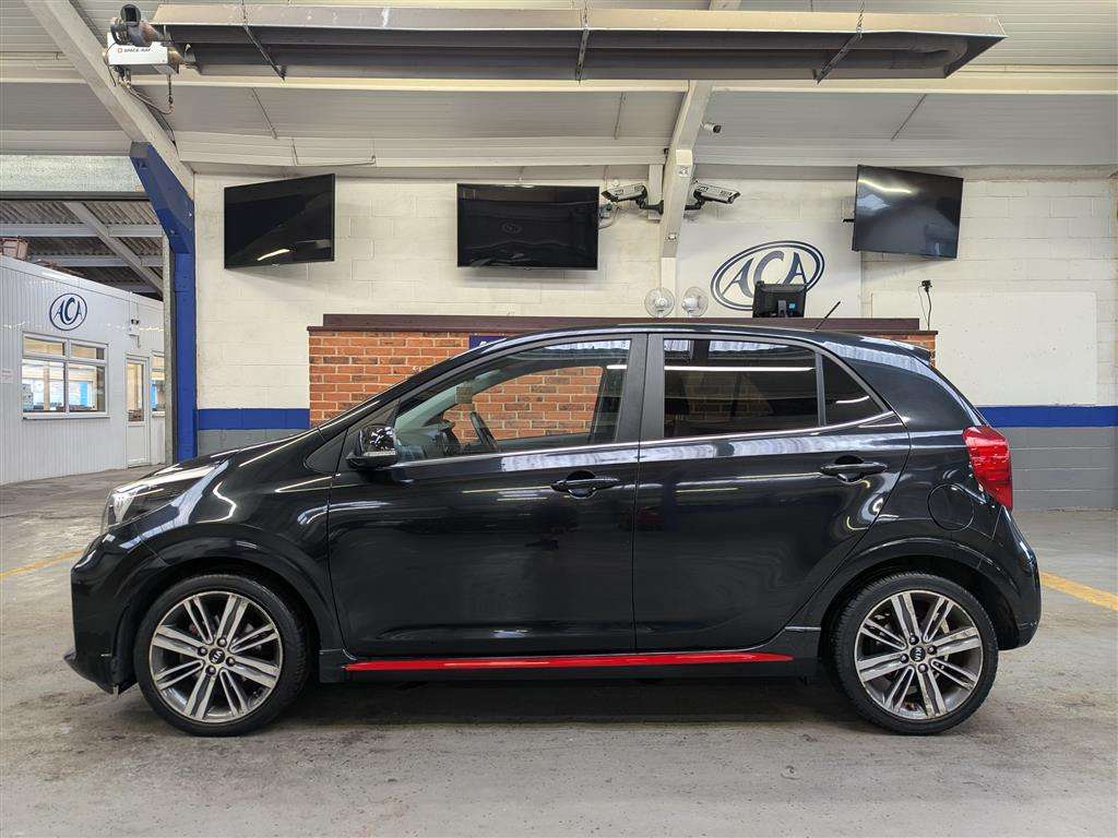 <p>2017 KIA PICANTO GT-LINE</p>