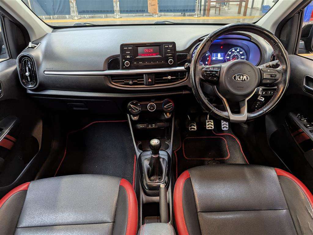 <p>2017 KIA PICANTO GT-LINE</p>