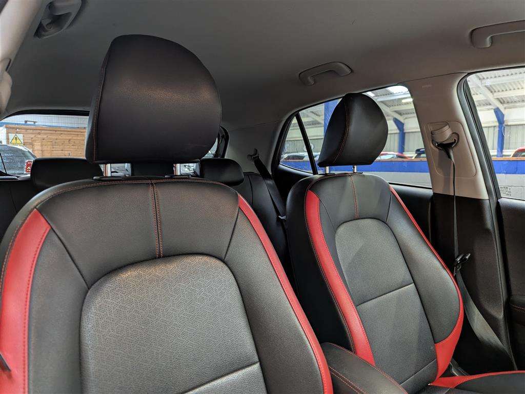 <p>2017 KIA PICANTO GT-LINE</p>