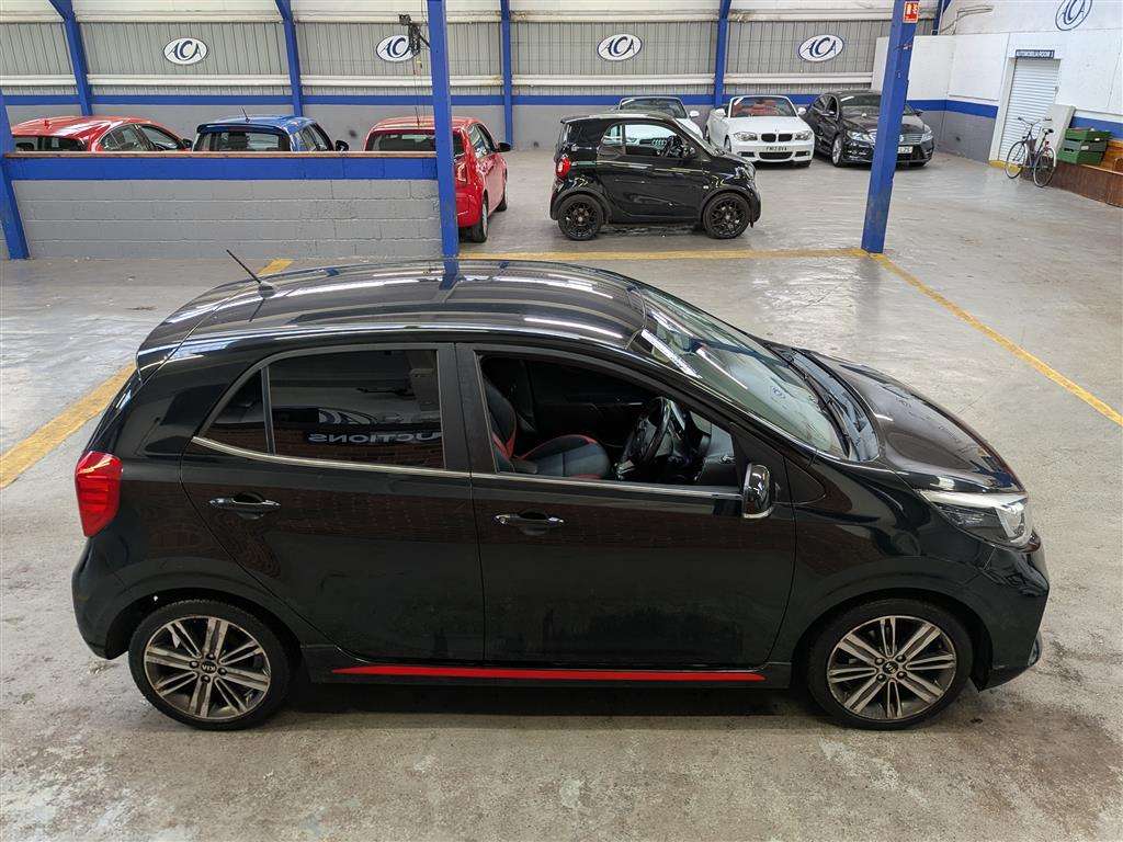 <p>2017 KIA PICANTO GT-LINE</p>