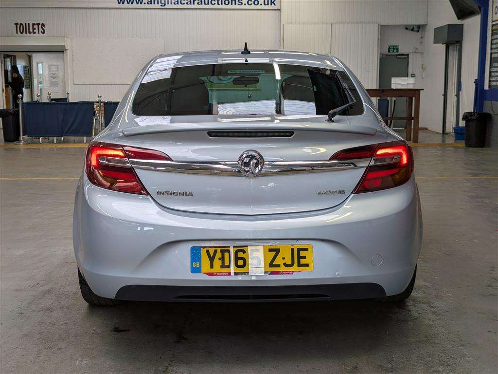<p>2015 VAUXHALL INSIGNIA SRI NAV CDTI ECO</p>