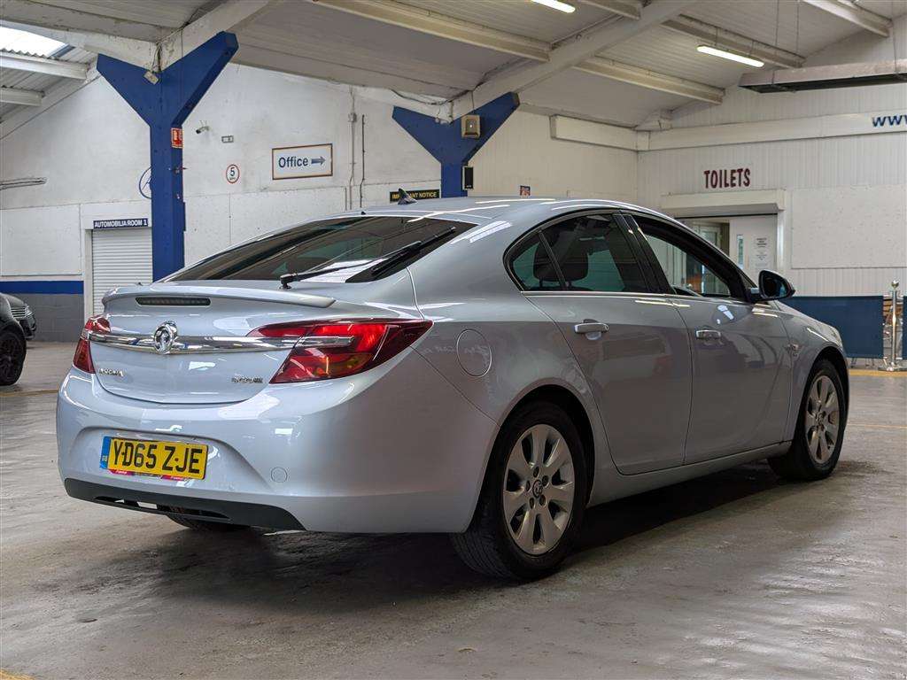 <p>2015 VAUXHALL INSIGNIA SRI NAV CDTI ECO</p>