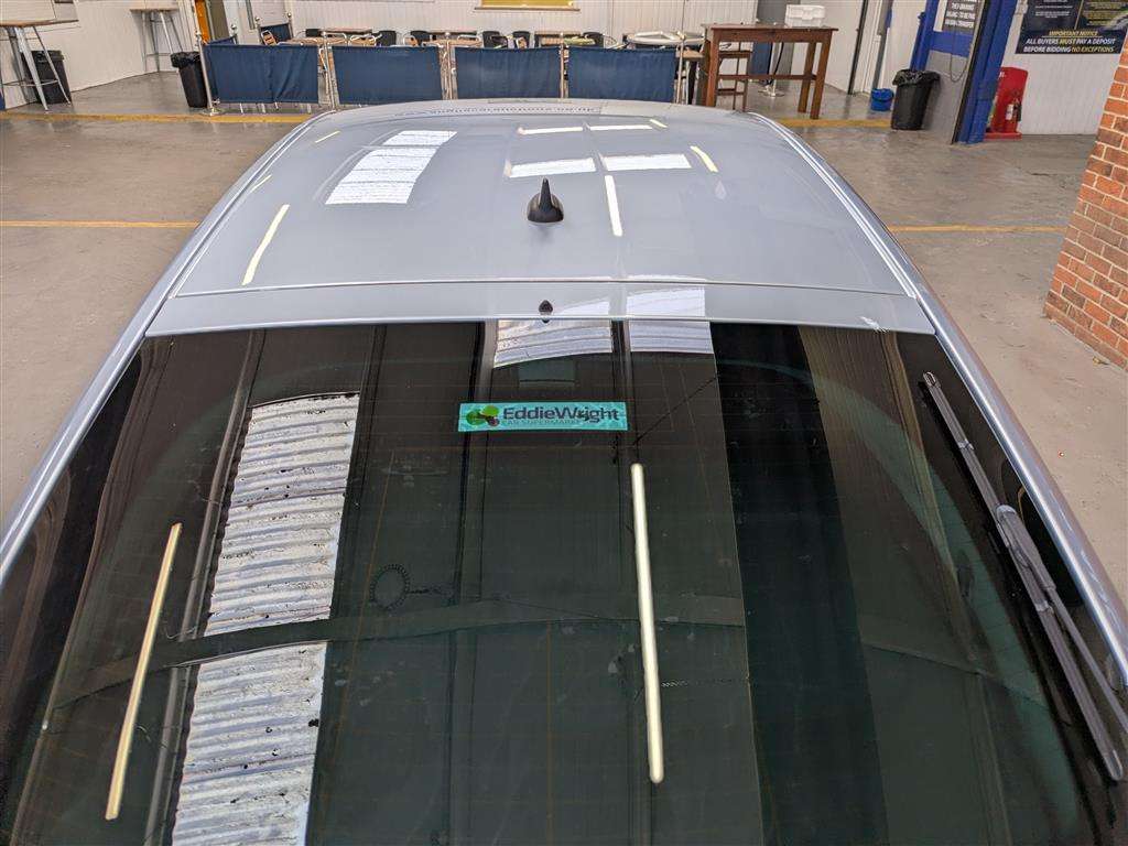<p>2015 VAUXHALL INSIGNIA SRI NAV CDTI ECO</p>