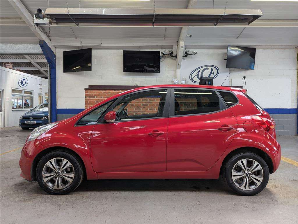 <p>2017 KIA VENGA 3 CRDI ISG</p>