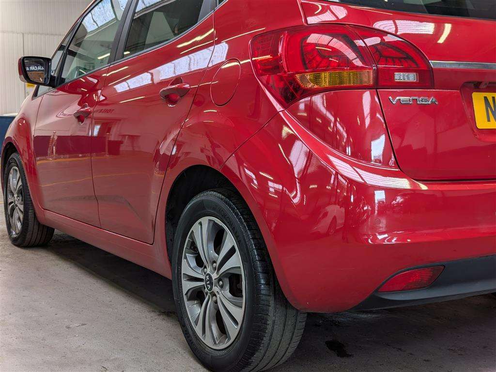 <p>2017 KIA VENGA 3 CRDI ISG</p>