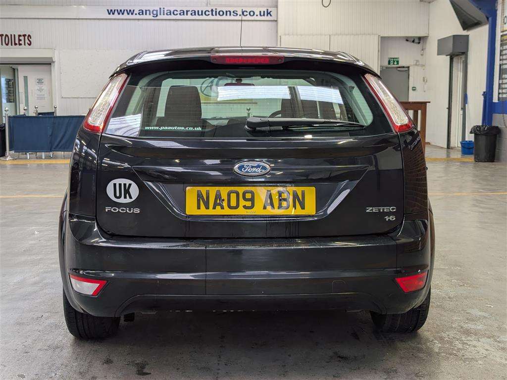<p>2009 FORD FOCUS ZETEC 100</p>