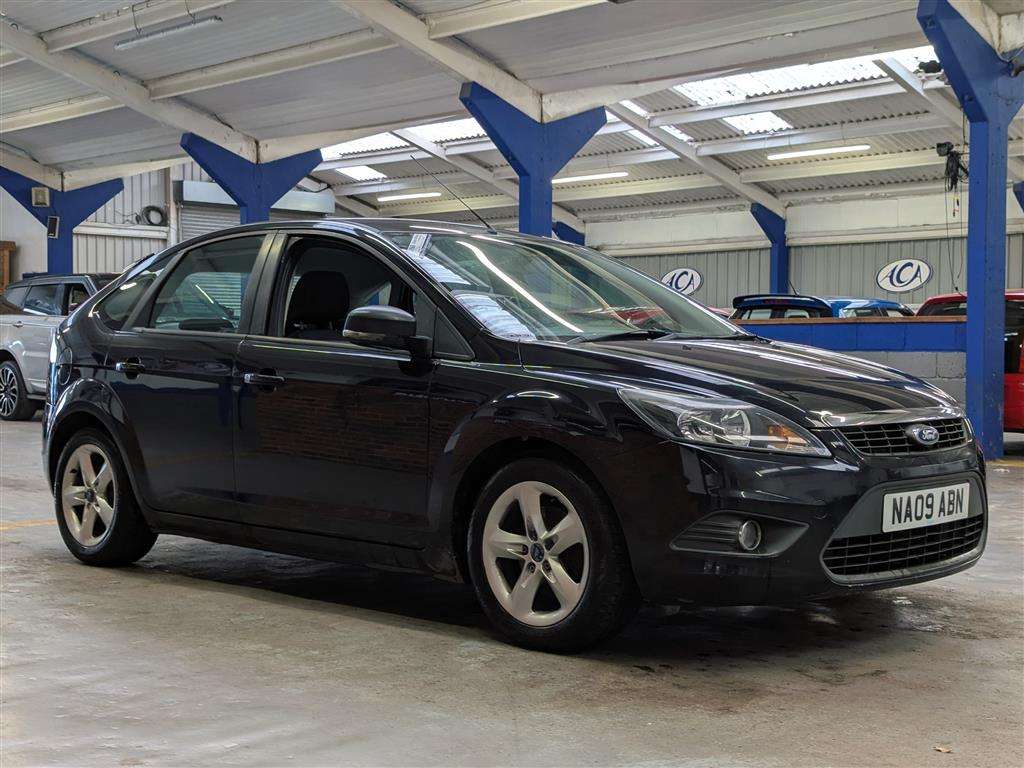 <p>2009 FORD FOCUS ZETEC 100</p>
