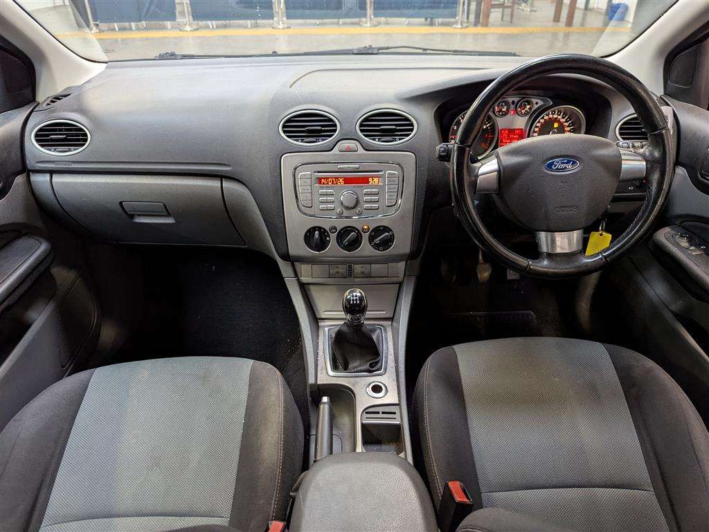 <p>2009 FORD FOCUS ZETEC 100</p>
