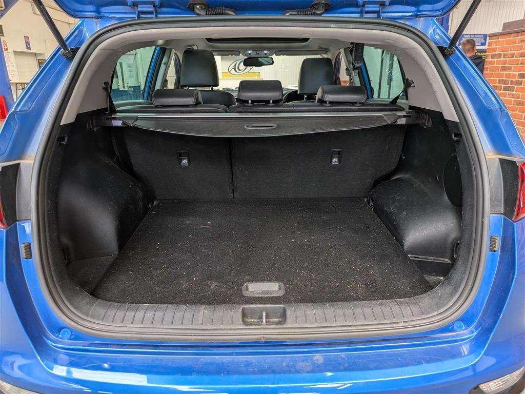 <p>2021 KIA SPORTAGE 3 CRDI ISG MHEV</p>