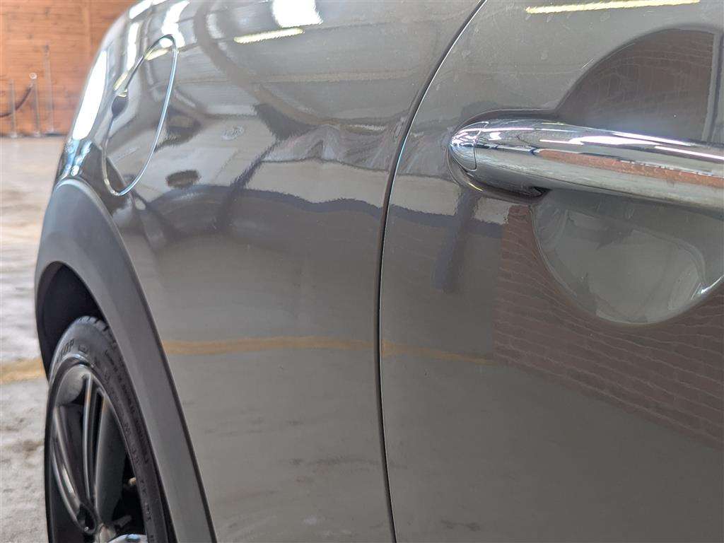 <p>2015 MINI COOPER AUTO</p>