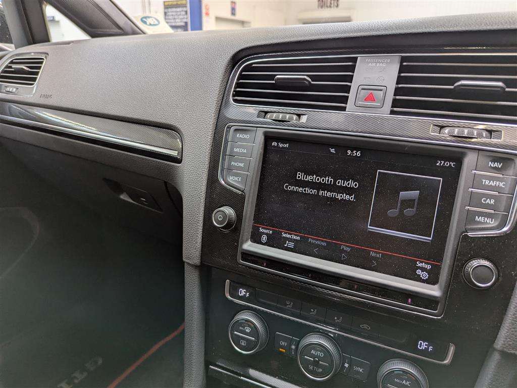 <p>2014 VOLKSWAGEN GOLF GTI S-A</p>