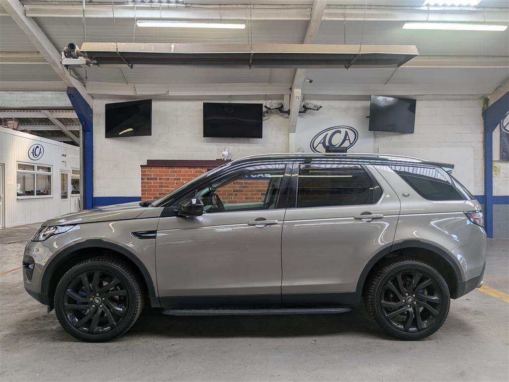 <p>2017 LAND ROVER DISCO-Y SPORT BLACK HSE T</p>